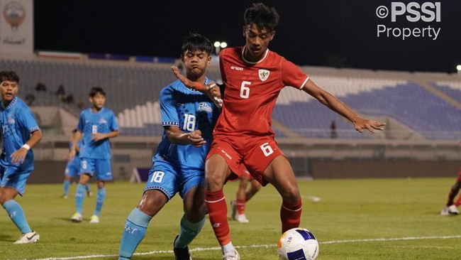 Timnas Indonesia U-17 bermain imbang tanpa gol melawan Australia di babak pertama pada laga terakhir Grup G Kualifikasi Piala Asia U-17 2025.