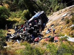 Video: Penampakan Bus Masuk Jurang di Meksiko, 19 Orang Tewas