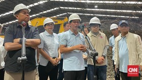 Menteri Lingkungan Hidup Janji Tak Lagi Impor Sampah Plastik di 2025