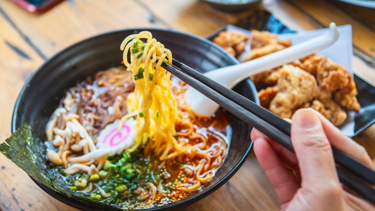 Ilustrasi ramen Jepang
