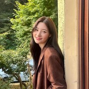 5 Inspirasi OOTD Manis hingga Preppy ala Jung Chae-yeon, Pemeran Family by Choice