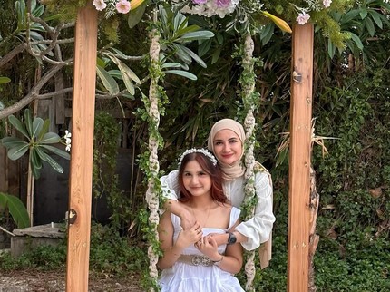 5 Potret Nadiva Maureen Putri Natalie Sarah, Dipuji Cantik Mirip Sang Bunda