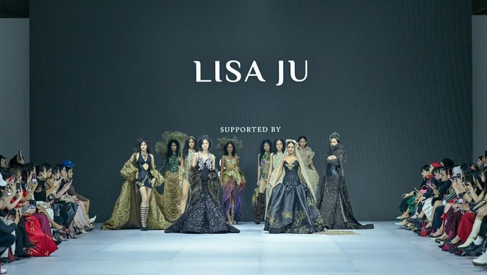 Pond's Age Miracle Runway