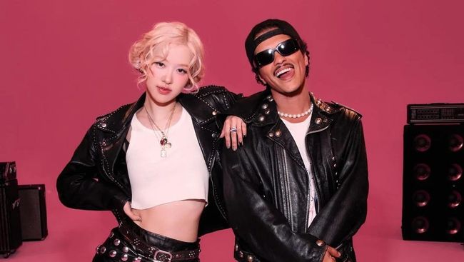 APT. hasil kolaborasi Rosé BLACKPINK dan Bruno Mars menjadi larangan baru bagi siswa Korea yang hendak ikuti ujian masuk perguruan tinggi.
