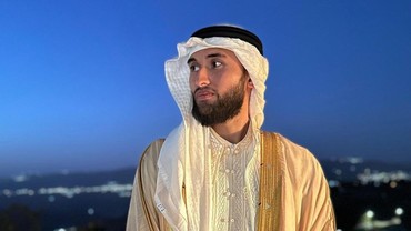 img-title Terpopuler: Sabda Ahessa Nikah hingga Foto Vulgar Mirip Abidzar