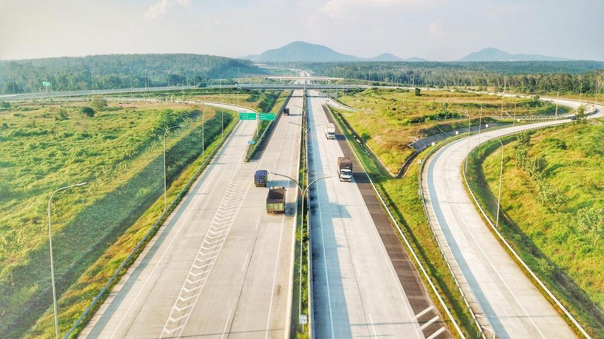 Menteri PU Punya Target Tol Trans Sumatra Lampung Tembus Aceh di 2028