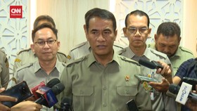 VIDEO: Baru Jadi Menteri, Mentan Pecat Direktur di Kementan
