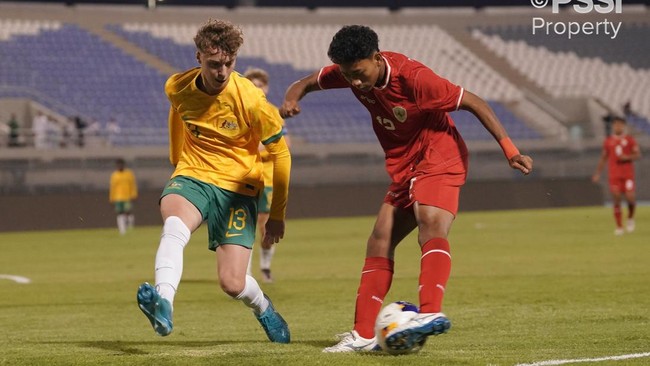 Timnas Indonesia U-17 berhasil lolos ke Piala Asia U-17 2025 namun cara main yang ditunjukkan pada 25 menit akhir membuat kedua tim mendapat sorotan.