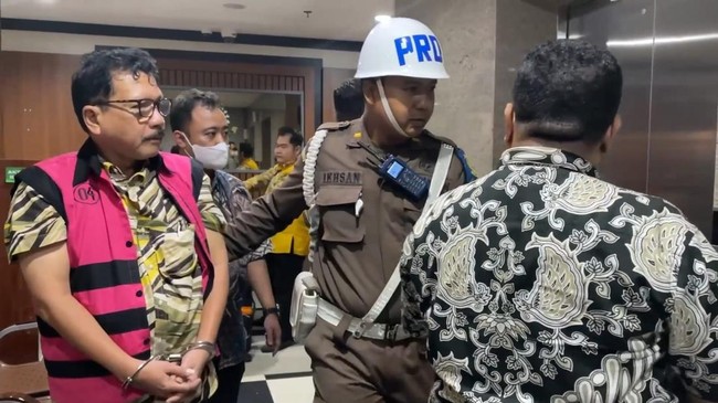 Kejaksaan Agung mendalami keterangan Zarof Ricar nan mengaku sudah menemui salah satu pengadil di Mahkamah Agung (MA) saat mengurus perkara kasasi Ronald Tannur.