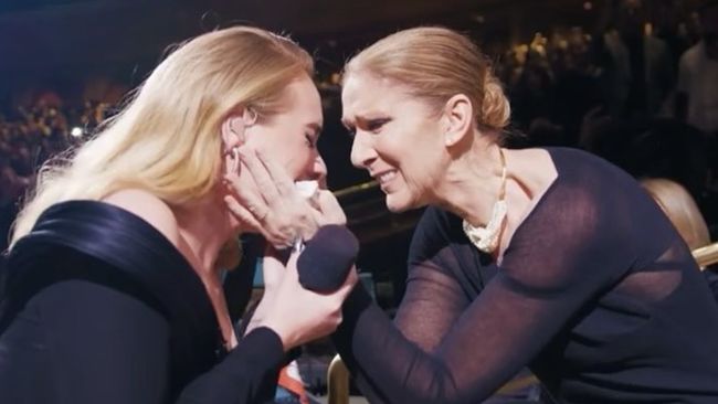 Adele mengungkapkan alasan bisa menangis tersedu-sedu saat bertemu dengan Celine Dion dalam konser residensinya di Las Vegas.