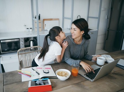 10 Cara Menjadi Ibu Modern yang Cerdas untuk Ibu Rumah Tangga hingga Ibu Pekerja