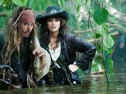 Menanti Reuni Johnny Depp-Penelope Cruz bersama Produser John Wick