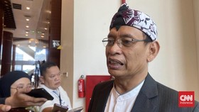 Rektor Unair Bebaskan Mahasiswa Kritis Asal Tak Bawa Nama Kampus