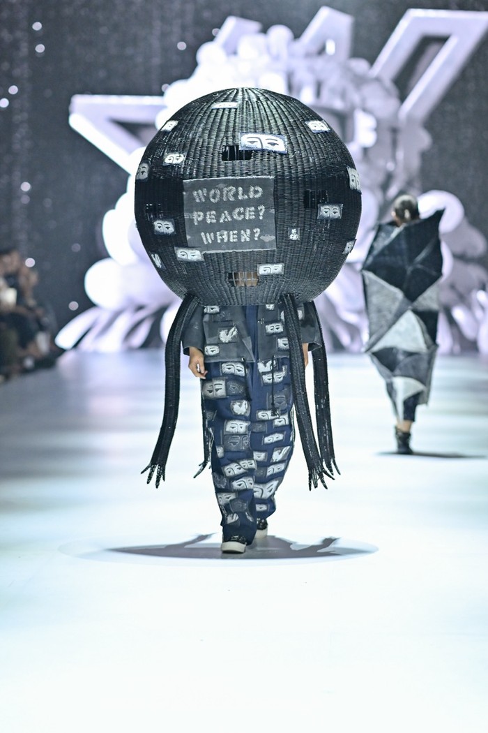 Sejauh Mata Memandang x Eko Nugroho