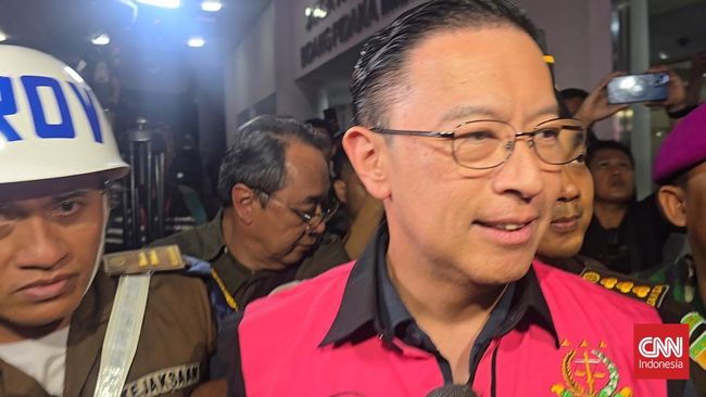 Reasons why Thomas Lembong is suspected in sugar import corruption