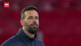 VIDEO: MU Tunjuk Van Nistelrooy Pelatih Sementara Gantikan Ten Hag