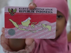Beda KTP Pink dan Biru, Ini Fungsi hingga Cara Membuatnya