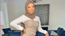 img-title Viral Model Seksi AS Jadi Mualaf, Gaya Pakai Hijab Dituding Ejek Islam