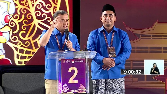 Cagub Jateng nomor urut 2 Ahmad Luthfi beri sinyal Jokowi berasosiasi sebagai ahli kampanye untuk Pilgub Jateng 2024.