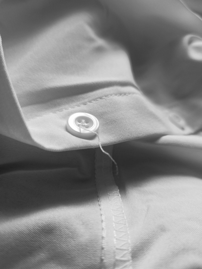 Ilustrasi kancing baju