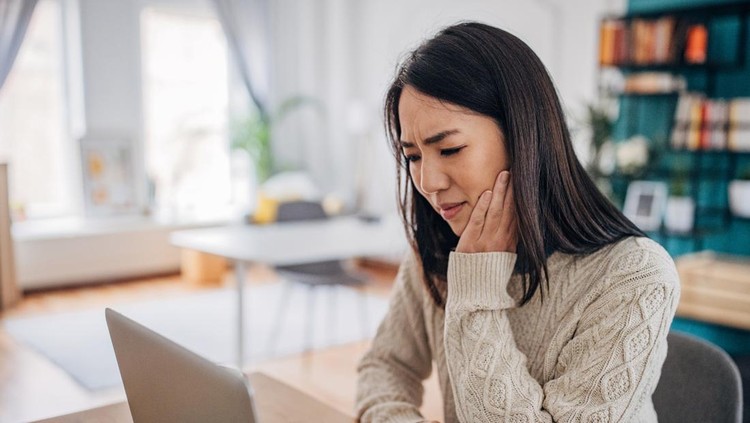 Ilustrasi sakit gigi dan Trigeminal Neuralgia