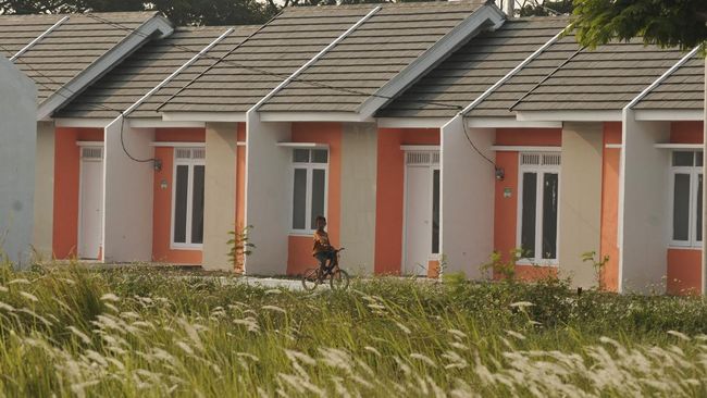 Ada 2 jenis KPR yakni subsidi dan non-subsidi. Pastikan Anda tahu syarat dan cara ajukan KPR jika hendak membeli rumah dengan metode ini.