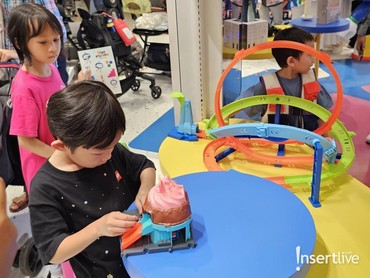 img-title Ini Gaya Parenting Gen Z yang Bisa Tingkatkan Imajinasi dan Daya Pikir Anak