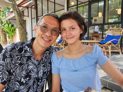7 Potret Erwin Parengkuan dan Sang Putri, Matacha yang Jadi Pemenang Gadis Sampul 2023