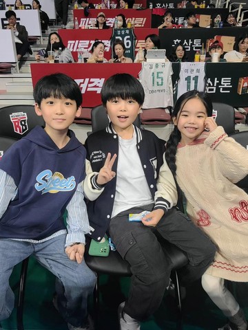 Super Gemas! Intip Potret Kedekatan Para Pemeran Cilik Drama Korea 'Family by Choice'