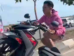 Remaja di Makassar Dilarikan ke RS gegara Kecelakaan Saat Freestyle Motor