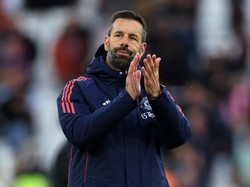 Tinggalkan MU, Nistelrooy Ngelamar ke Klub Ini