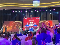 Riuh Debat Pilgub Jateng 2024, Pendukung Ahmad Luthfi-Taj Yasin Selawatan