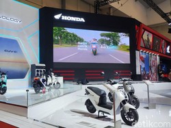 AHM Bawa Motor Listrik Honda ICON e: dan CUV e: di IMOS 2024