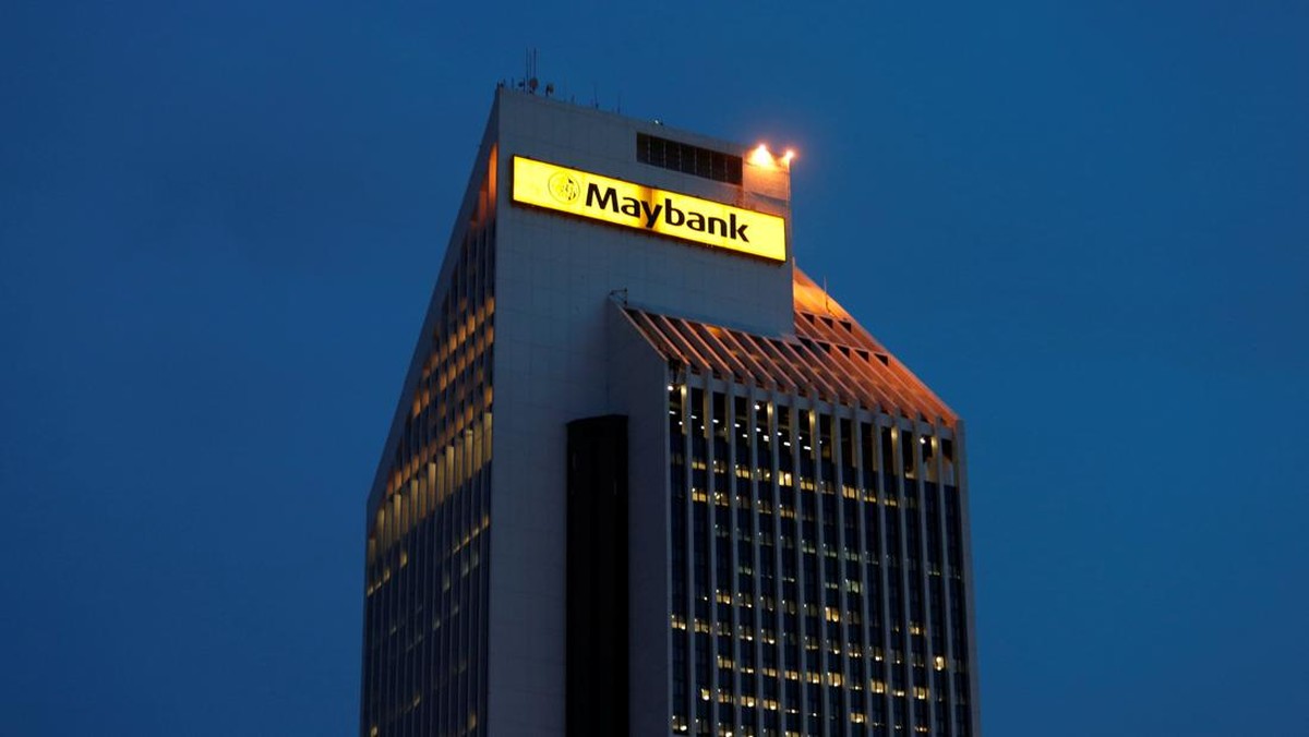 Ada 1 Bank Konvensional Mau Jadi Syariah, Maybank (BNII) Minat?