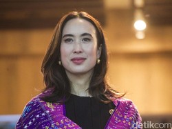 Profil Menpar Widiyanti Putri Wardhana yang Trending di Google
