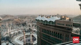 Mengagumi Ka'bah dari Menara Setinggi 601 Meter yang Bersejarah