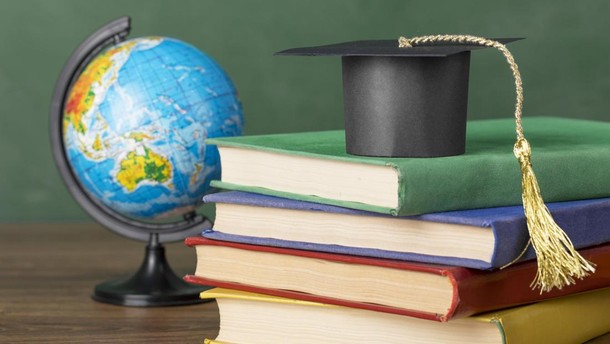 Selamat Hari Pendidikan Nasional! Tingkatkan Kredibilitas Lembaga Pendidikan Lewat Promosi Digital