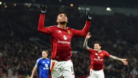 MU Hajar Leicester, Casemiro Bersinar Usai Ten Hag Dipecat