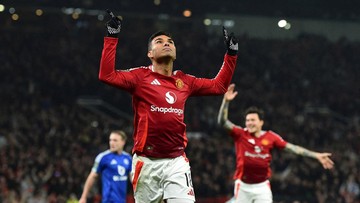 Berita Panas dari Dunia Sport CNN : Gaji Casemiro Setara Ronaldo jika MU Juara Liga Europa