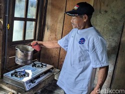 Tak Butuh LPG, Peternak Tulungagung Manfaatkan Kotoran Sapi untuk Biogas