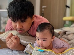 Video Joshua Suherman Ingin Lestarikan Lagu Anak-anak untuk Buah Hatinya