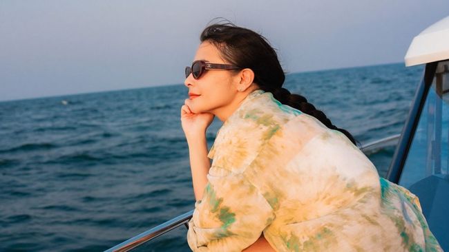Prilly Latuconsina Bahas Soal Nikah Singgung Luna Maya dan Raline Shah: Senior Belum