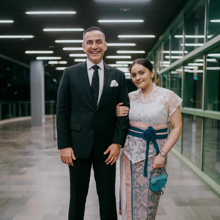 <p>Ia pun mengatakan selalu mendoakan yang terbaik untuk sang putri. "Kita mendoakan yang terbaik untuk kuliah kamu dan karier kamu ke depan. Semoga Allah SWT membimbing dan menjaga setiap langkah kehidupan kamu <em>@farahlabita,"</em> sambungnya. (Foto: Instagram@ferdyhasan)</p>