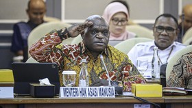 VIDEO: Menteri HAM Ngaku Tak Punya Program 100 Hari Kerja