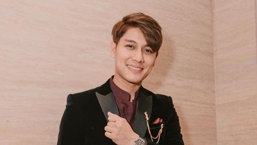 img-title Reaksi Rizky Billar Saat Lesti Kejora Terancam Dipolisikan Yoni Dores