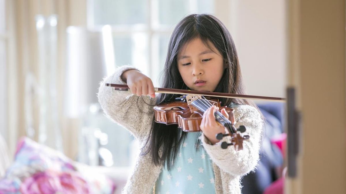 Benarkah Les Musik Bikin Anak Lebih Pintar? Ini Kata Studi