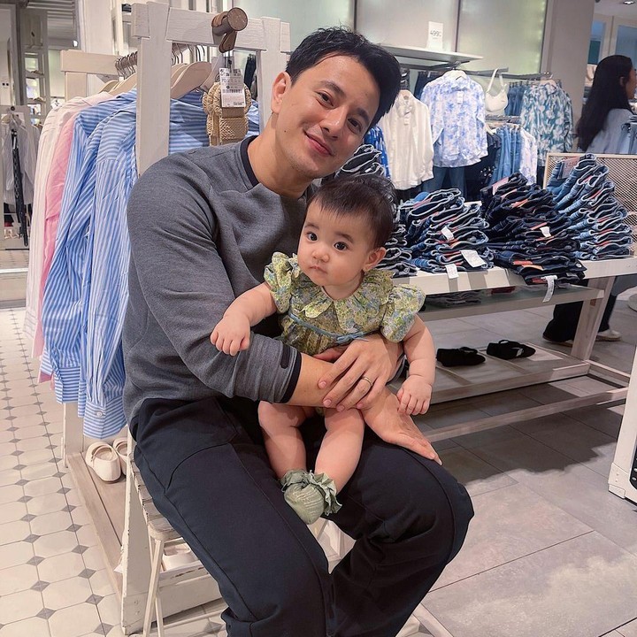 <p>"Anak ceweknya Billy kemasan <em>sachet</em>," kata seorang netizen. "Duh anak ceweknya ketiplek Papanya banget kayak pinang dibagi dua," ujar netizen lainnya. (Foto: Instagram: @billydavidson_)</p>