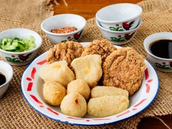 Pencinta Pempek Wajib Coba! Ini 7 Spot Pempek Autentik di Jakarta Pencinta Pempek Wajib Coba! Ini 7 Spot Pempek Autentik di Jakarta