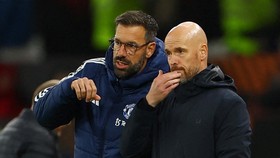 Nistelrooy Sebut Ten Hag Sakit Hati Dipecat MU
