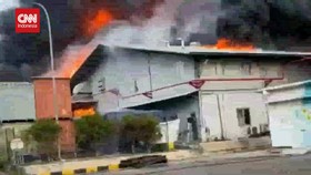 VIDEO: Pabrik Minyak Goreng di Bekasi Terbakar, 3 Tewas